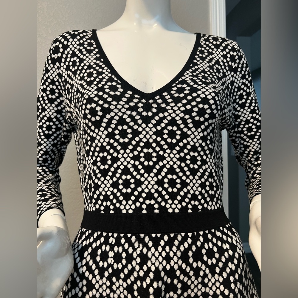 BODEN Amy Sweater Snapdragon Linked Floral
Knit Dress Fit Flare size 10 - Picture 5 of 11